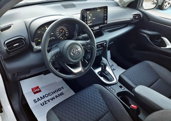 Toyota Yaris cena 94900 przebieg: 169, rok produkcji 2023 z Poznań małe 232